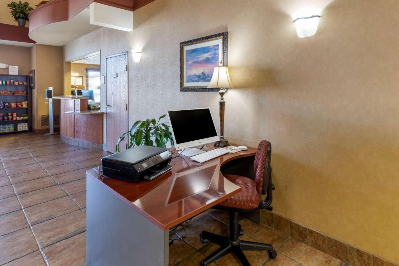 Quality Inn & Suites Wellington - Fort Collins Kültér fotó