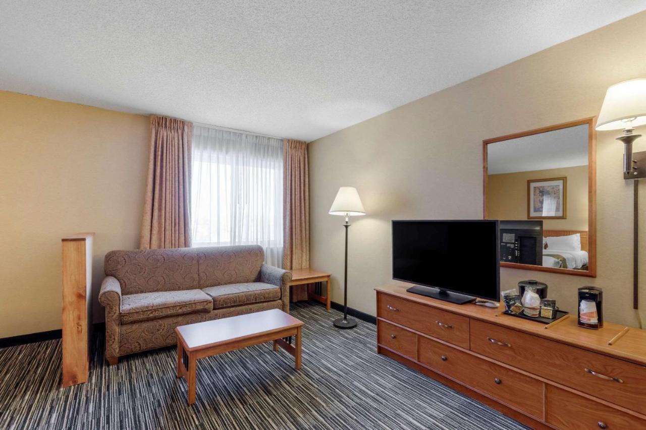 Quality Inn & Suites Wellington - Fort Collins Kültér fotó