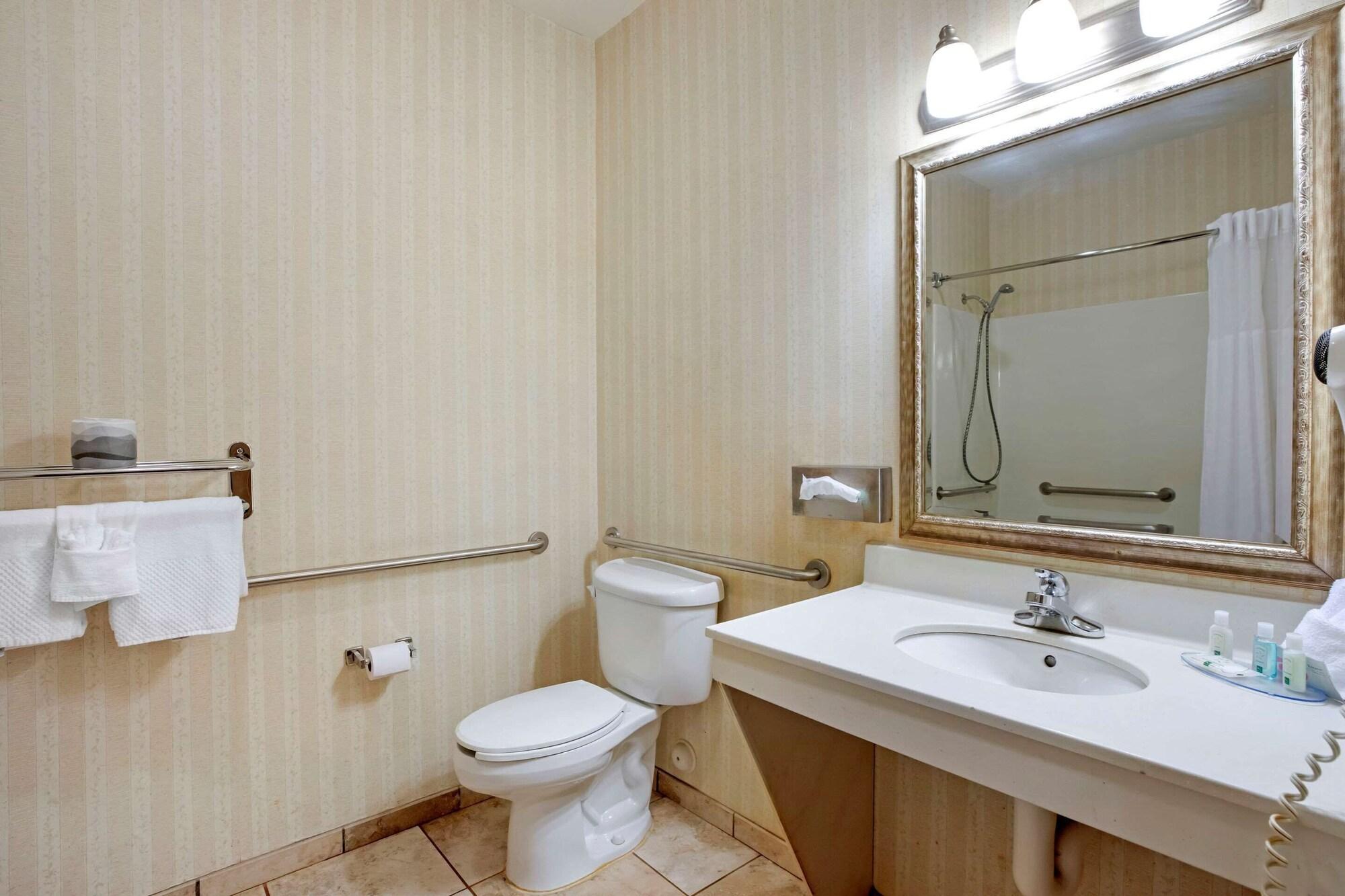 Quality Inn & Suites Wellington - Fort Collins Kültér fotó