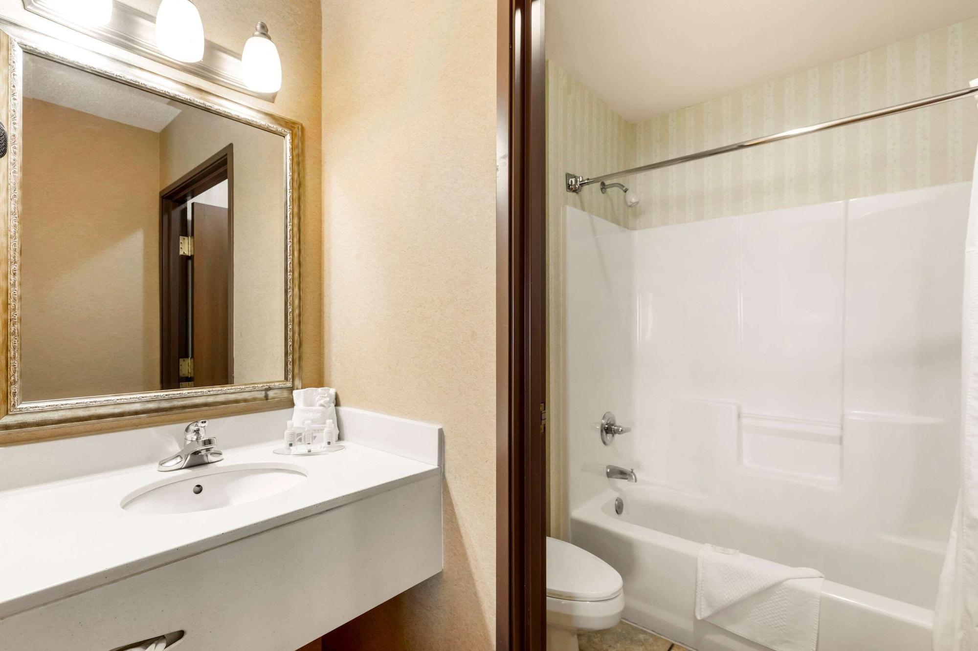 Quality Inn & Suites Wellington - Fort Collins Kültér fotó